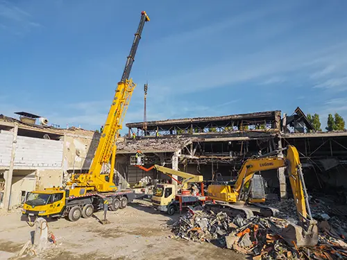Dismantling of the warehouse