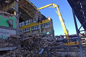 Dismantling of warehouses and hangars